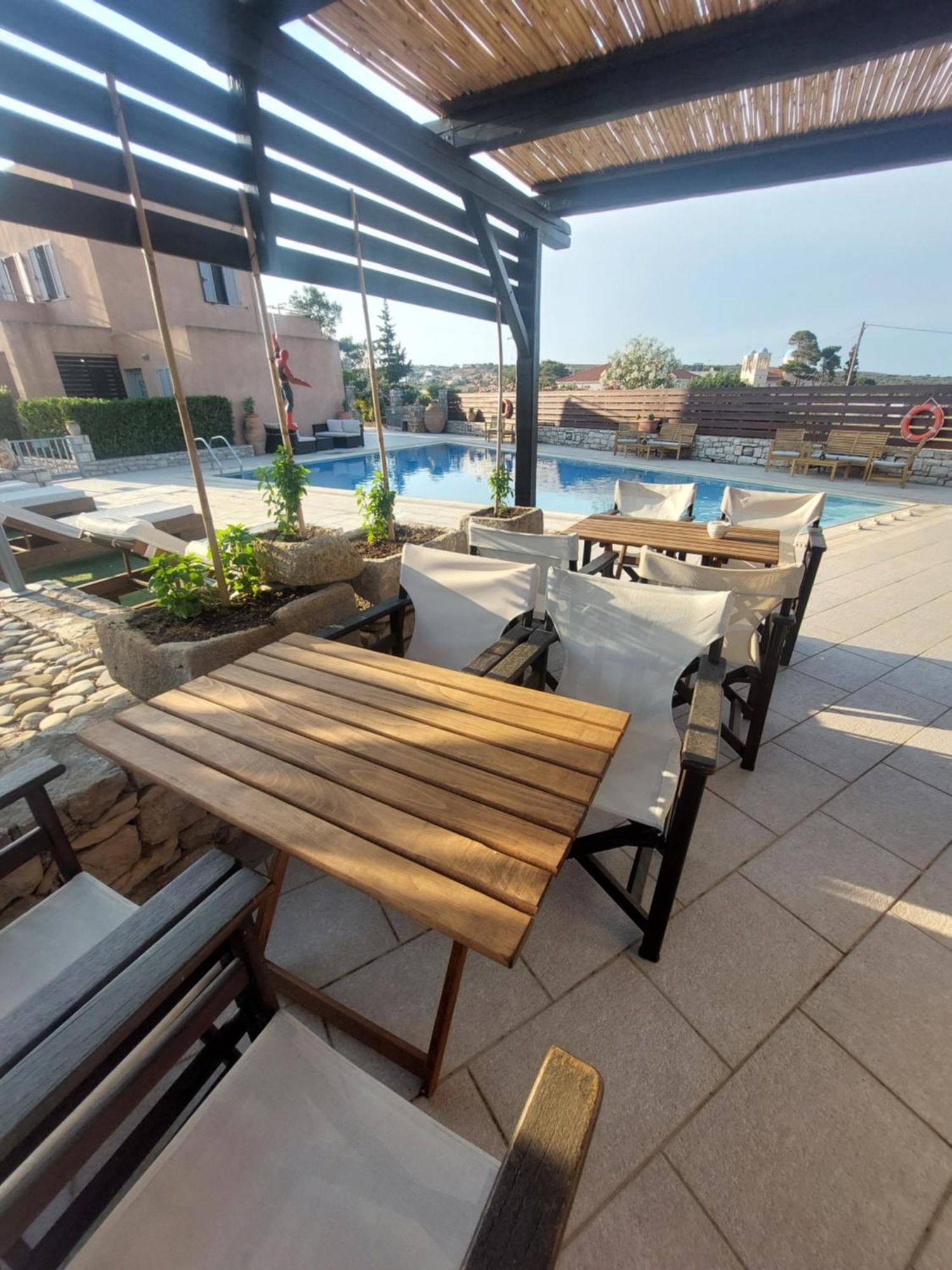 Petradi Aparthotel Livadi  Exteriör bild