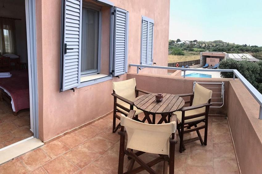 Petradi Aparthotel Livadi  Exteriör bild